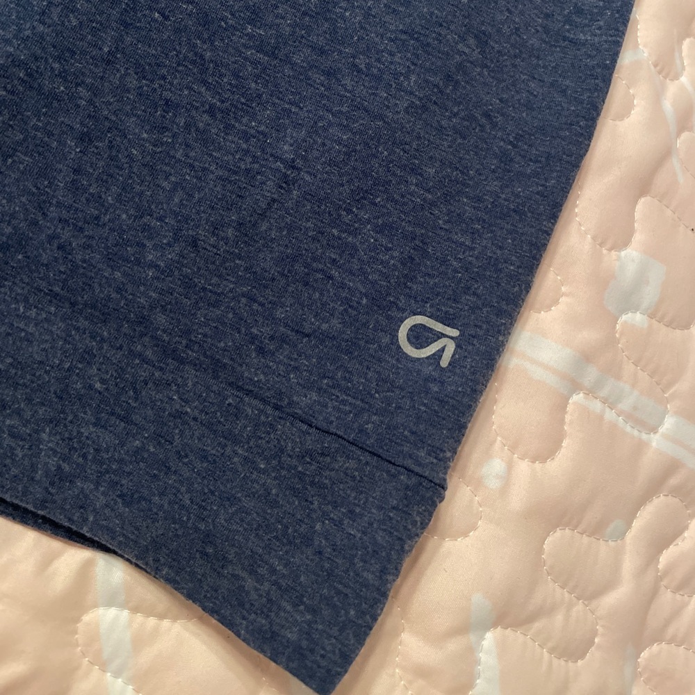 Gap Fit Blue Short Sleeves Open Back Athletic Top - Picture 6 of 9